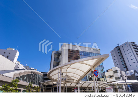 Scenery in front of JR Chuo Line "Higashi-Nakano" station 90148349