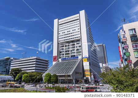 JR“中野”站中野Sunplaza和中野區役所前的風景 90148371