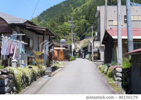 Shinshu Toyamago, Akiba Highway, Kamimachi-juku Streetscape [Iida City, Nagano Prefecture] 90150179