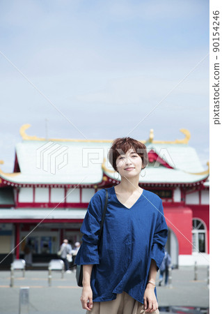 女性旅行短途旅行步行一個人 90154246