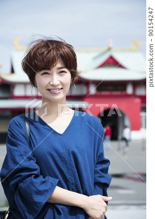 女性旅行短途旅行步行一個人 90154247