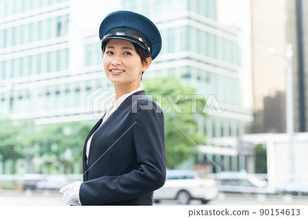 Smiley female driver (driver, taxi, bus) 90154613