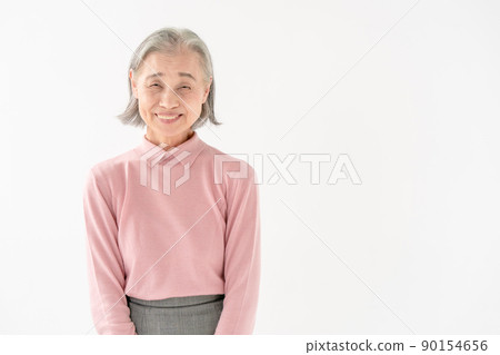 Senior female portrait 90154656