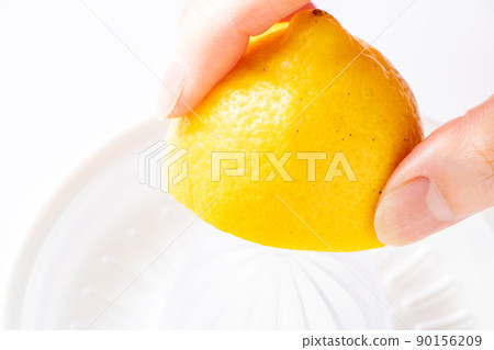 擠檸檬。 擠檸檬。 90156209