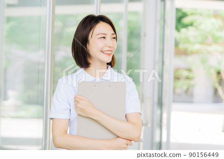 微笑的護士 90156449