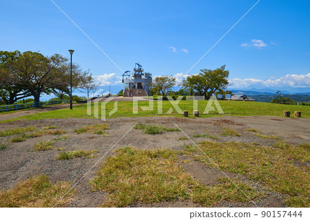 從神奈川縣平塚市駒山公園西側的湘南平展望台 90157444