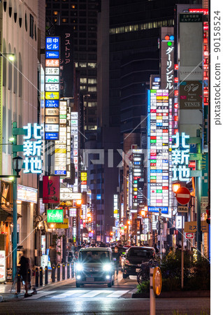 《Osaka Prefecture》 Kitashinchi / Adult entertainment district 90158524