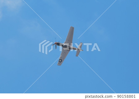 North American P-51D Mustang Turn North American P-51D Mustang Turn 90158801