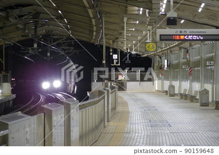 [Shizuoka Prefecture] Shinkansen that goes frequently 90159648