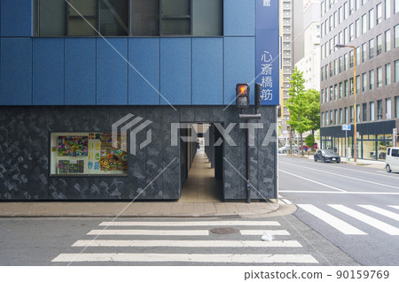 Senba Center Building Passage (Honmachi, Osaka City) 90159769