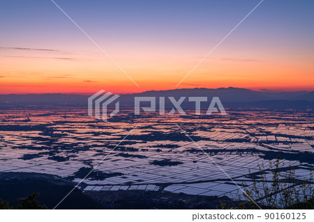 《Niigata Prefecture》 Echigo Plain at dawn 90160125