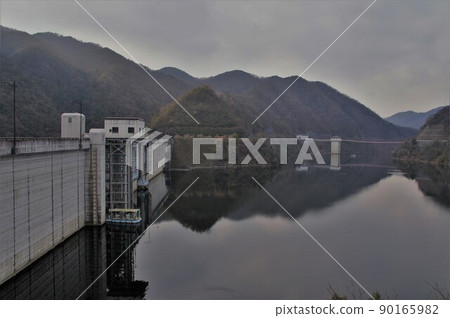 Hattabara Dam and Lake Ashida Hattabara Dam and Lake Ashida 90165982