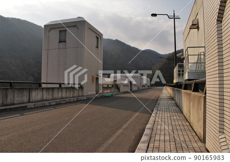 The top of Hattabara Dam 90165983