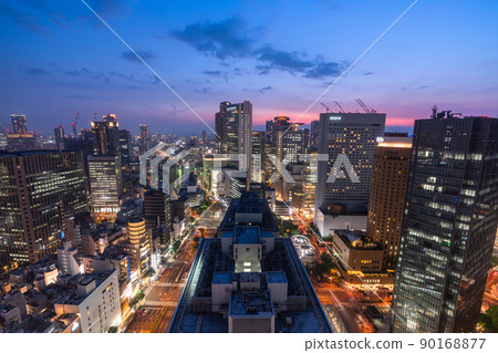 《Osaka Prefecture》 Night view of central Osaka city and office district 90168877