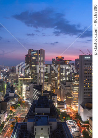 《Osaka Prefecture》 Night view of central Osaka city and office district 90168880