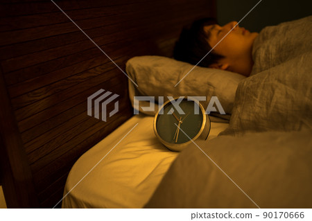 睡覺 男人 男 90170666