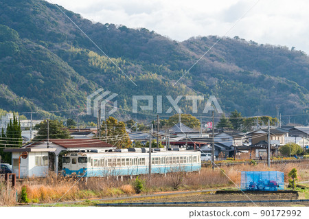 【麥線】清晨中電站和電車 90172992