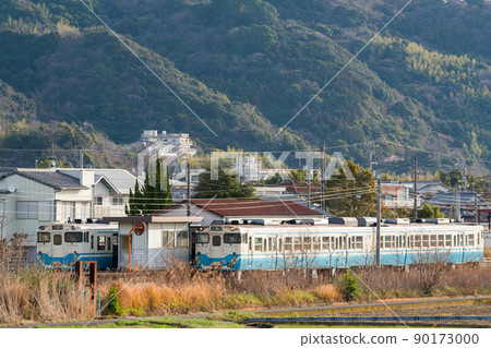 【麥線】清晨中電站和電車 90173000