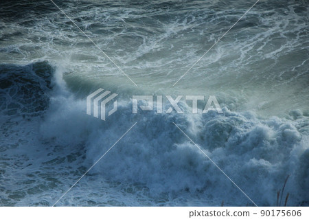 Rough waves Rough waves 90175606