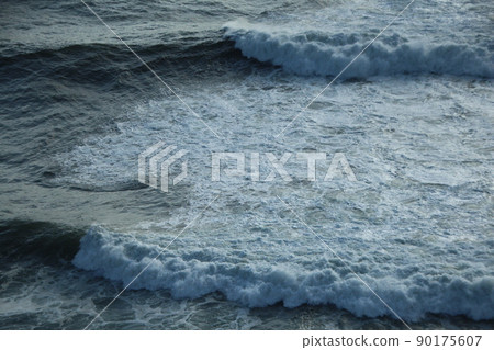 Rough waves Rough waves 90175607