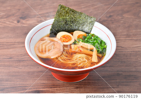 注)蒸汽是修飾合成的。中國蕎麥麵,醬油拉麵,拉麵,醬油拉麵,中國麵條,拉麵。 注)蒸汽是修飾合成的。中國蕎麥麵,醬油拉麵,拉麵,醬油拉麵,中國麵條,拉麵。 90176119