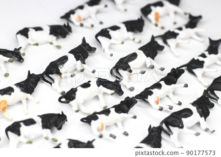 Cow diorama A large amount of cow image 90177573