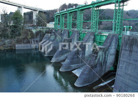 Tamayodo Dam embankment 90180268