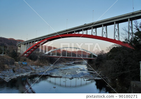 玉淀水壩的末尾橋和折原橋 90180271