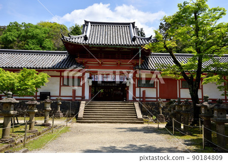 The hall of worship at Tamukeyama Hachimangu 90184809