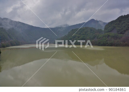 翼山水壩的水壩湖 翼山水壩的水壩湖 90184861