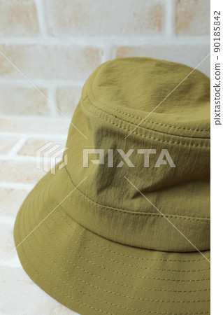 Hat, hat, head, fashion, wear, cloth, clothing, clothing, clothing, casual, fashionable, brim Hat, hat, head, fashion, wear, cloth, clothing, clothing, clothing, casual, fashionable, brim 90185842
