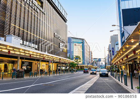 四條河原町，京都黃昏 90186858