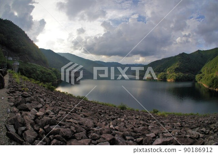 Iwaya Dam and Lake Higashisenkyo Kanayama 90186912