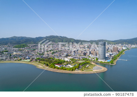 Taken with a drone near Omi Ohashi in Otsu City, Shiga Prefecture, taken in May 2022 Taken with a drone near Omi Ohashi in Otsu City, Shiga Prefecture, taken in May 2022 90187478