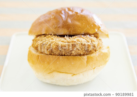 Delicious Menchi-katsu Burger Delicious Menchi-katsu Burger 90189981