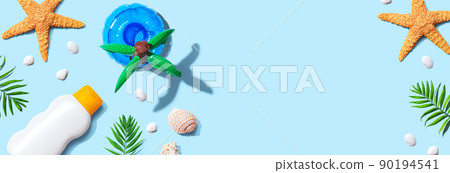 Sunblock bottle with starfish and seashells Sunblock bottle with starfish and seashells 90194541