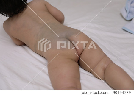toddler buttocks toddler buttocks 90194779