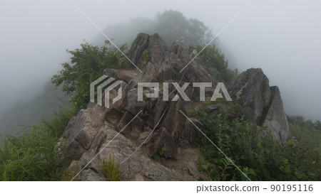The rocky area of the seven forests between the Kirai hut and the Mikuni hut of Mt. Iide in the summer of 100 famous mountains in Japan in Kitakata City, Fukushima Prefecture. The rocky area of the seven forests between the Kirai hut and the Mikuni hut of Mt. Iide in the summer of 100 famous mountains in Japan in Kitakata City, Fukushima Prefecture. 90195116