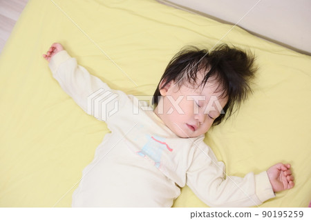 toddler sleeping toddler sleeping 90195259