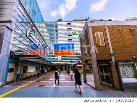 Yokohama cityscape of Japan May. Looking in front of Yokohama station in the morning = May 26 Yokohama cityscape of Japan May. Looking in front of Yokohama station in the morning = May 26 90198120