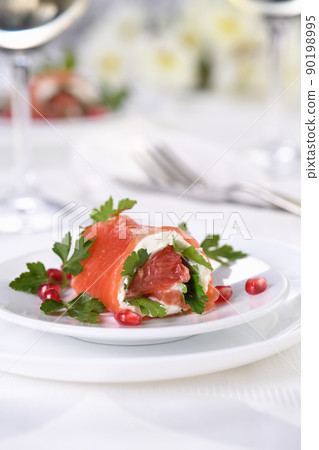 Aperitif appetizer of salmon 90198995