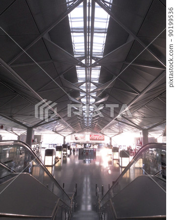 中部國際機場的靜謐之美和通往旅程的階梯 中部國際機場的靜謐之美和通往旅程的階梯 90199536