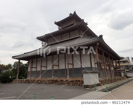 Gifu Daibutsu, also known as the Kago Daibutsu, is a Buddha statue (Shaka Nyorai statue) at Kinhozan Shohoji Temple in Daibutsucho, Gifu City, Gifu Prefecture. 90211474