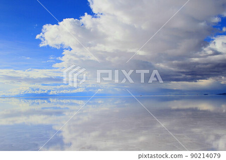 Uyuni salt lake   90214079