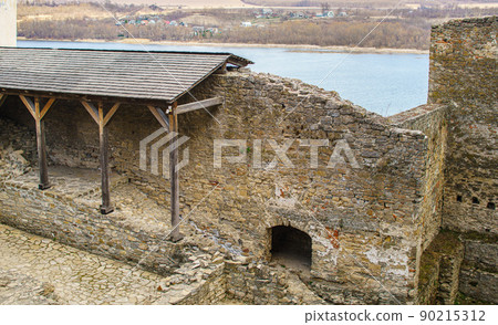 Khotyn, Ukraine - March 29, 2022 Khotyn, Ukraine - March 29, 2022 90215312