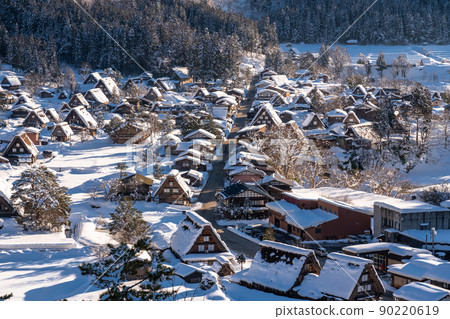 《岐阜縣》雪中的白川鄉,冬天的合掌造村《暮光之城》 《岐阜縣》雪中的白川鄉,冬天的合掌造村《暮光之城》 90220619