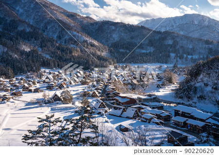 《岐阜縣》雪中的白川鄉，冬天的合掌造村《暮光之城》 90220620