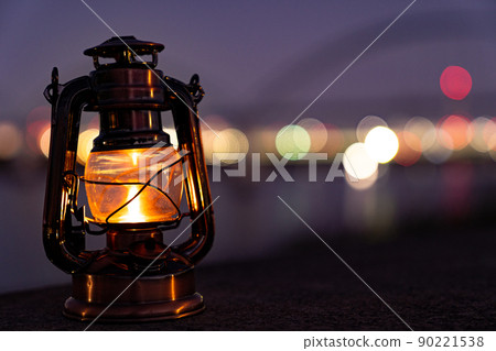 Antique lantern that lights in the night view 90221538
