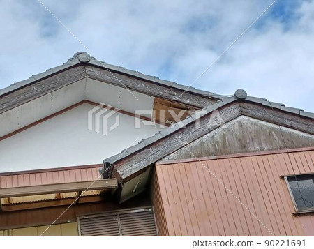 A dilapidated old house A dilapidated old house 90221691