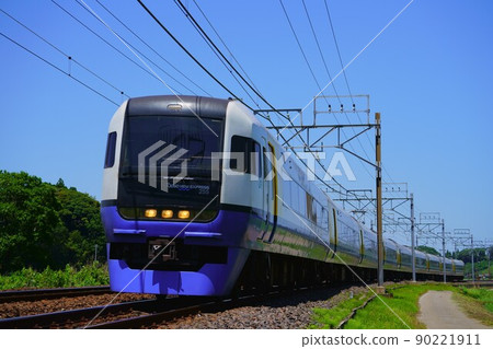 Limited express Shiosai running through the shooting spot, Monosaku Limited express Shiosai running through the shooting spot, Monosaku 90221911